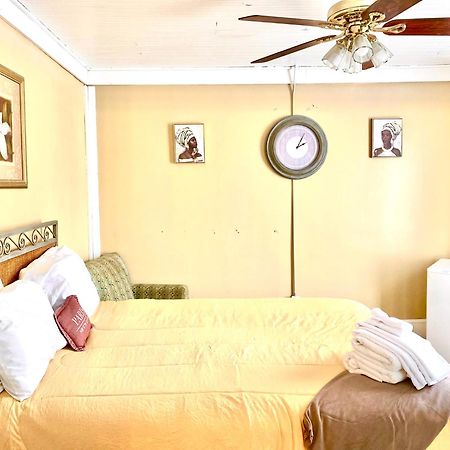 Bella'S Boutique Hotel Hemingway Екстериор снимка