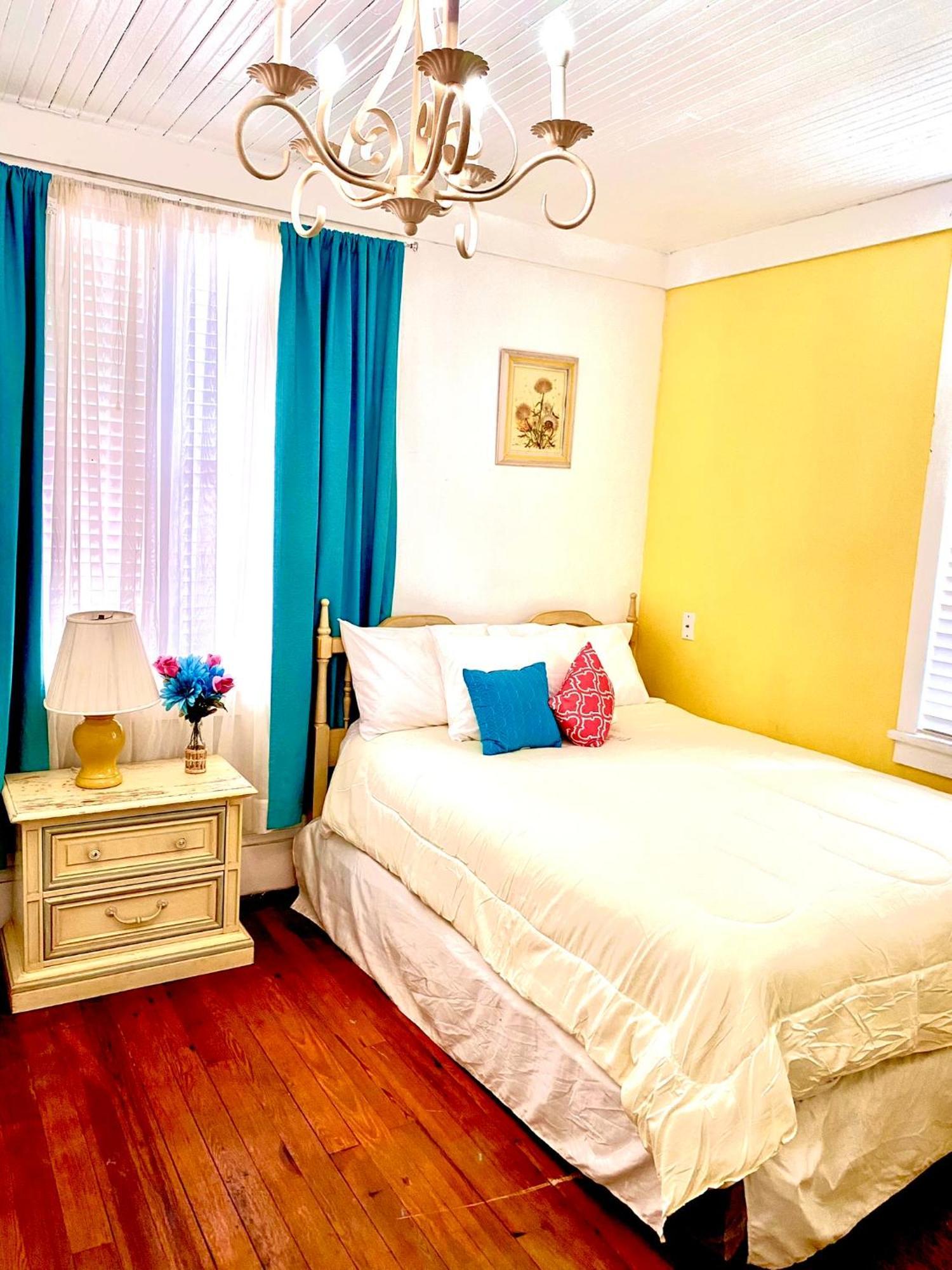 Bella'S Boutique Hotel Hemingway Екстериор снимка